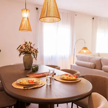 Bravissimo Maragall, Very Spacious And アパート ジローナ