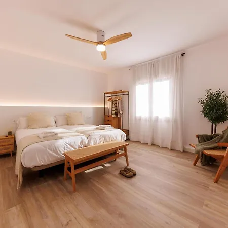 Bravissimo Maragall, Very Spacious And アパート ジローナ