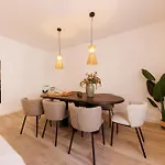 Bravissimo Maragall, Very Spacious And Girona