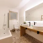 Apartment Bravissimo Maragall, Very Spacious And Girona