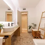 Apartment Bravissimo Maragall, Very Spacious And Girona