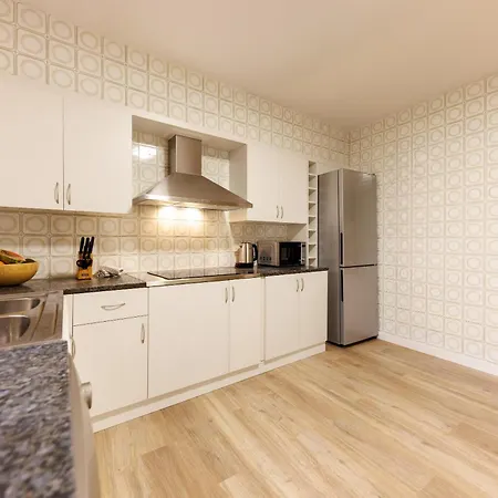 Bravissimo Maragall, Very Spacious And Daire *