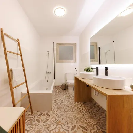Daire Bravissimo Maragall, Very Spacious And