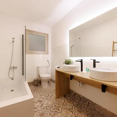 Daire Bravissimo Maragall, Very Spacious And Girona